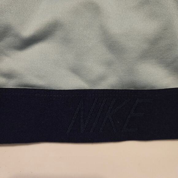 Nike Women’s Sports Bra Size L Light Blue Athletic Workout Activewear Top - Picture 3 of 6